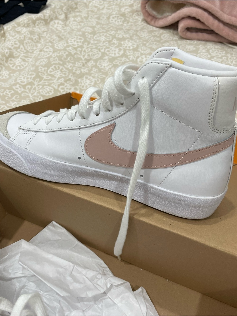 Nike Blazer Mid ‘77 Pink Women’s 7.5 - Picture 5 of 9